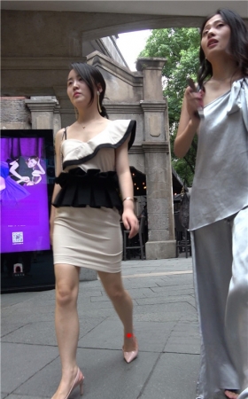 包臀裙妹子