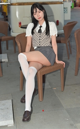 白丝袜女孩(326P)