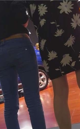 4k-车展就是个聚集美女的地方。
