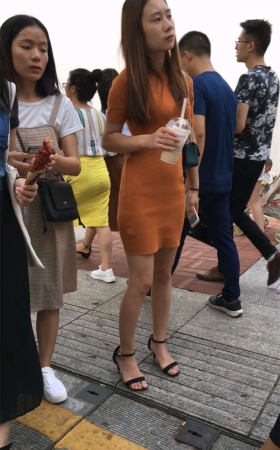 包臀连衣裙很性感