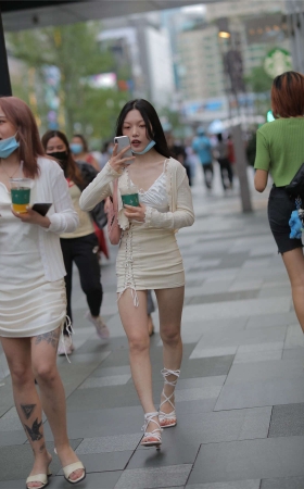 好白啊