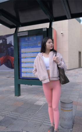 一只麋鹿街拍作品 与我无关 02