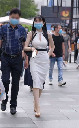丰腴的女人 [18P]