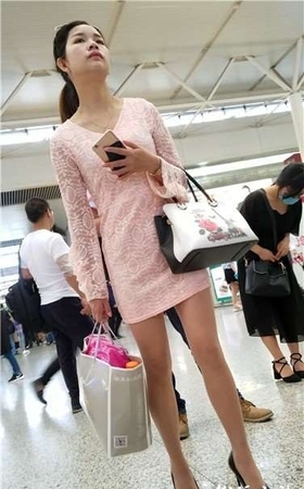 4k超清，粉色包臀裙高跟鞋丝袜美腿美女