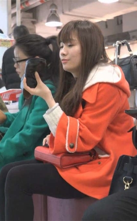 超白嫩的小脚丫