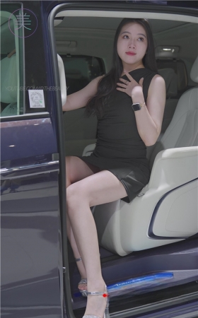 黑裙美女