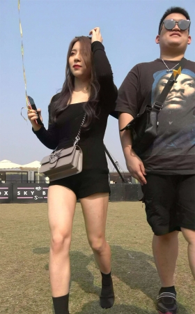 黑衣性感美腿超高颜值气质美女