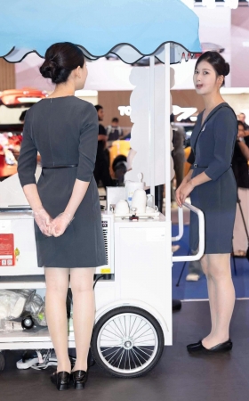 LB287-69P 成都车展 -长城展台的几个肉丝美腿礼仪 10P