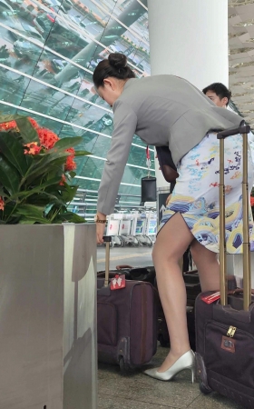 4K海航空姐灰咖色丝袜细高跟气场拉满 5P