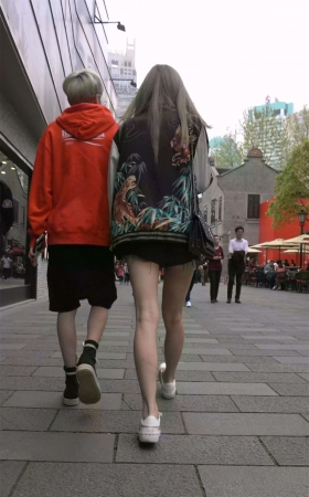 小清新美腿墨镜美女