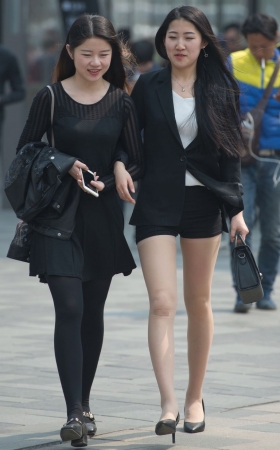 肉丝美腿西服美女