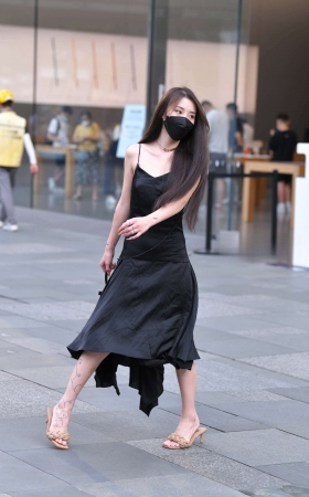✦街拍黑色裙姐妹✦ [21P]
