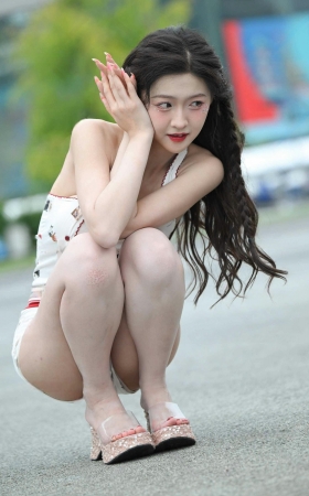 25831-5-143√花热裤，小可爱，美足任绵绵 12P