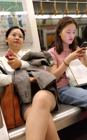 成熟风韵高跟女