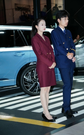 （中集）2024年9月某大型che展SW美女全套图集 [27P]