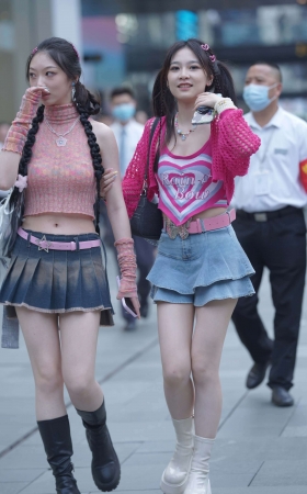 可爱女孩儿 [19P]
