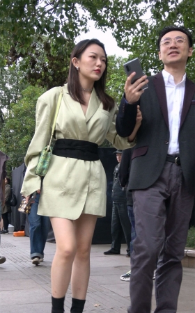 青春活力小姐姐