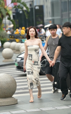 抹胸长裙，凉鞋美女 [20P]