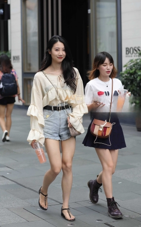 恬静清纯美女 [19P]
