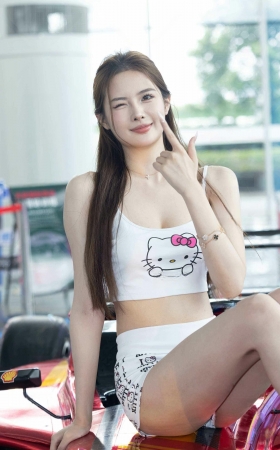 LB429-205P成都车展-177网红车模啾啾呜光脚丫珍藏版 13P