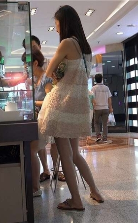 4K – 挺精致的妹子脚丫有点令人失望啊 [2.73 GB/MP4]