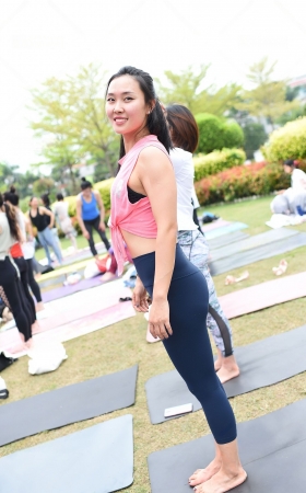 很专注很认真 [21P]