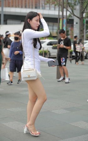 极致热裤 恰到好处 [17P]