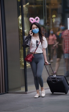 这女孩，我爱了~