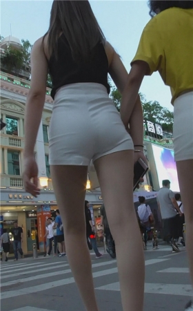 高腰白色热裤