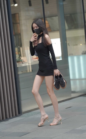 大长腿美女 [15P]