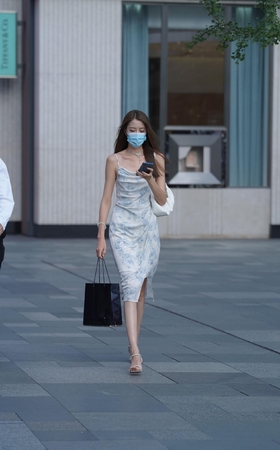气质很好的高挑美女
