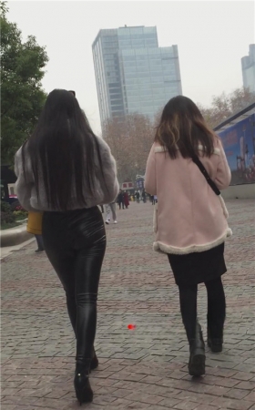 皮裤妹子