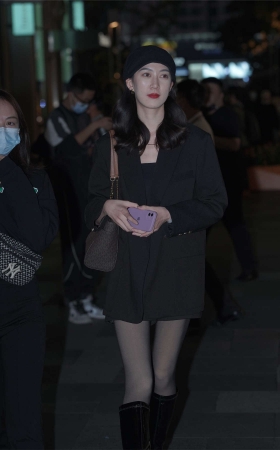 长靴西装外套