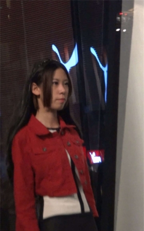街拍紧身裤性感诱惑的美腿