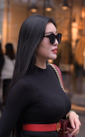 性感韵味的灰丝熟女 [23P]
