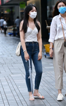 ★文静牛仔裤美女 [21P]