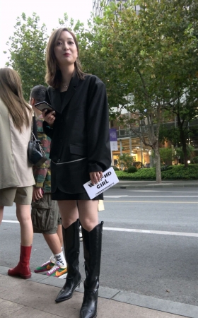 长靴时尚美女