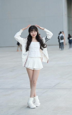 搭讪清甜可口，可爱女孩~ [17P]