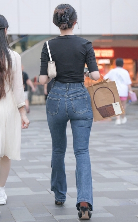 牛仔曼妙臀线 [21P]