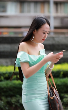 性感美女，在等谁呢 [15P]