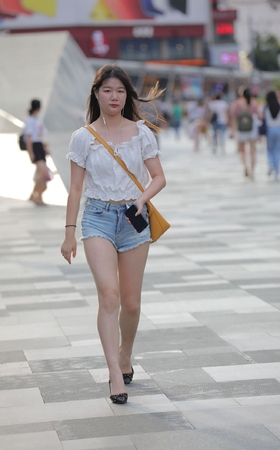 肉感美女