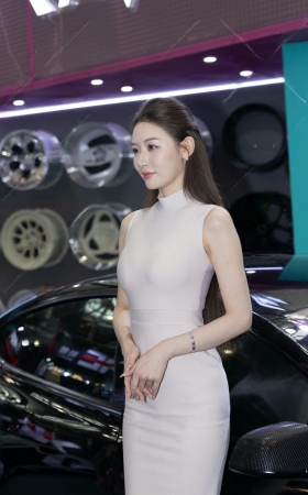 端庄优雅车模美女（敏敏）【图片➕视频】 [19P]