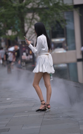 高挑的美女