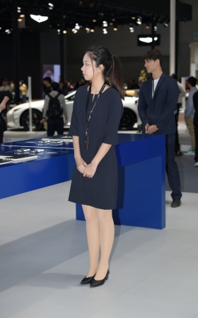 231119-11=93√喜欢哪个女同事呢？