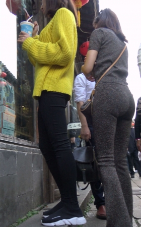 紧身裤成熟美女