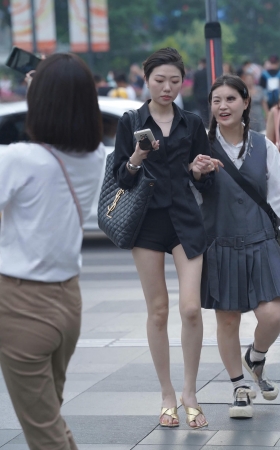 美腿金色高跟 [19P]