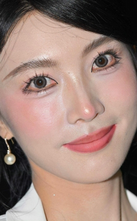 26823-5-251√绝色颜爆美腿美足少妇头兰灵王➕14P