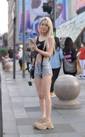 热裤小鲜肉女孩 [25P]