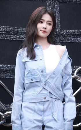 牛仔装小姐姐(105P)