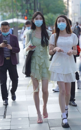 街拍粉色凉高根美女 [22P]